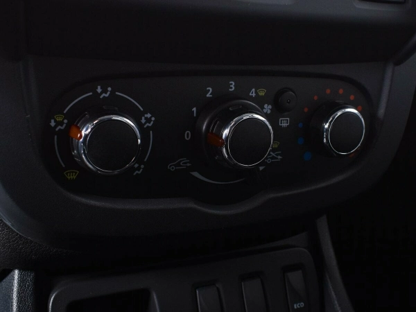 Renault Duster, I Рестайлинг фото №8
