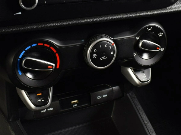 Kia Rio, IV Рестайлинг фото №8