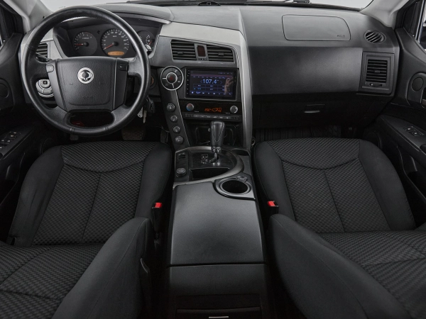 SsangYong Kyron, I Рестайлинг фото №8
