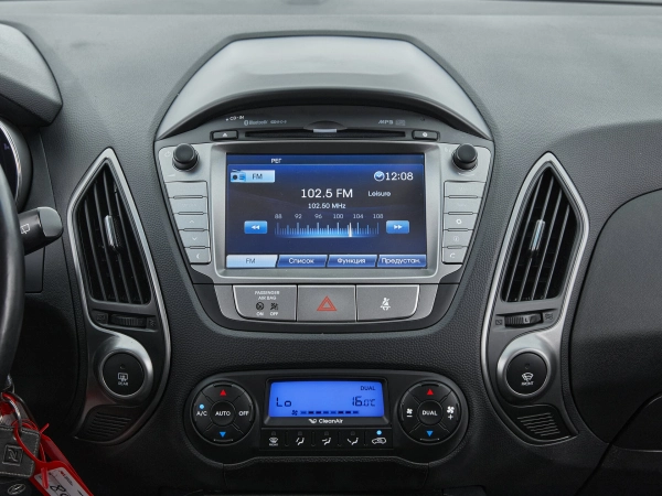 Hyundai ix35, I Рестайлинг фото №12