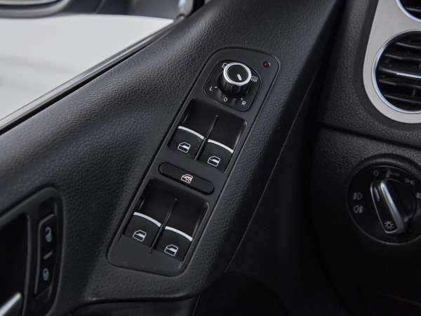Volkswagen Tiguan, I фото №16
