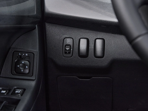 Mitsubishi Lancer, X фото №13