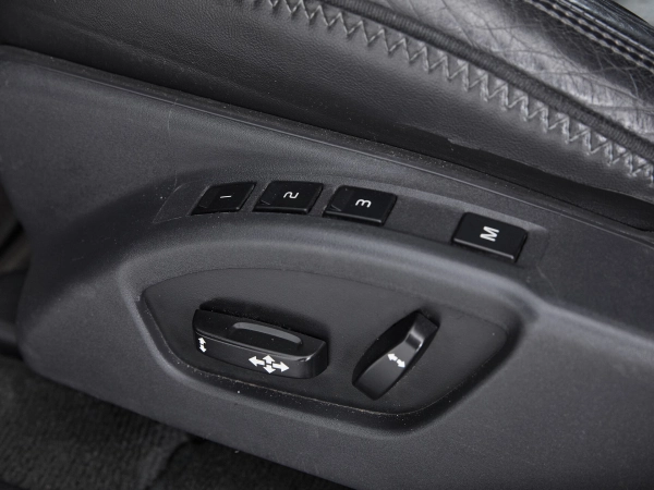 Volvo XC60, I фото №12
