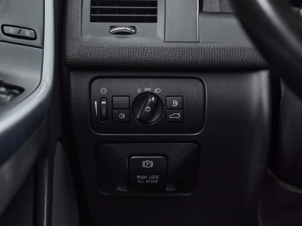 Volvo XC60, I фото №17