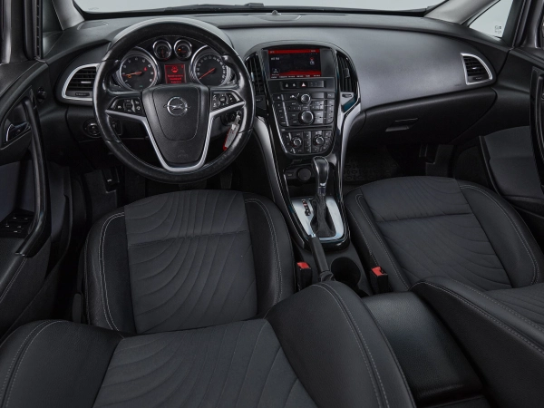 Opel Astra, J Рестайлинг фото №9