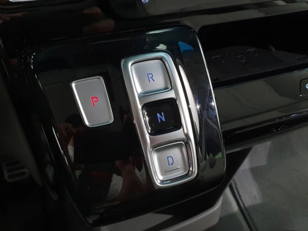Hyundai Staria, I фото №7