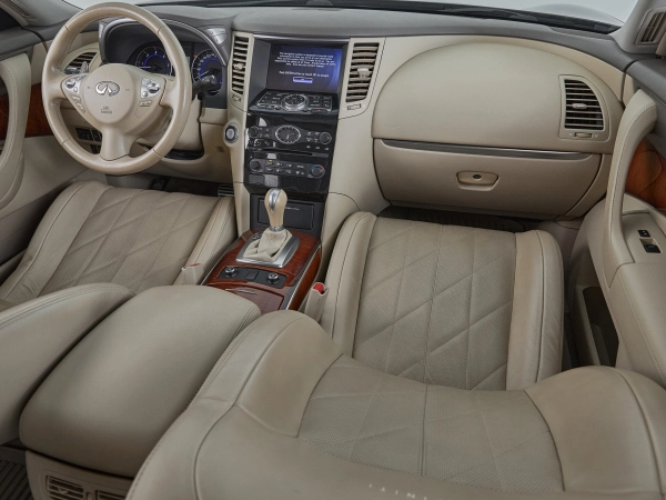 Infiniti QX70, I фото №9