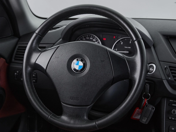 BMW X1, I (E84) фото №17