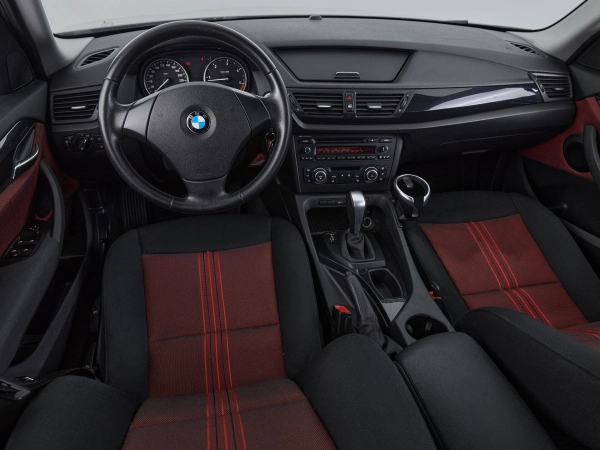 BMW X1, I (E84) фото №9