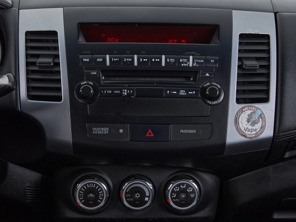 Mitsubishi Outlander, II Рестайлинг фото №12