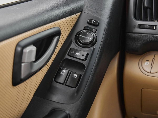 Hyundai Grand Starex, I фото №11