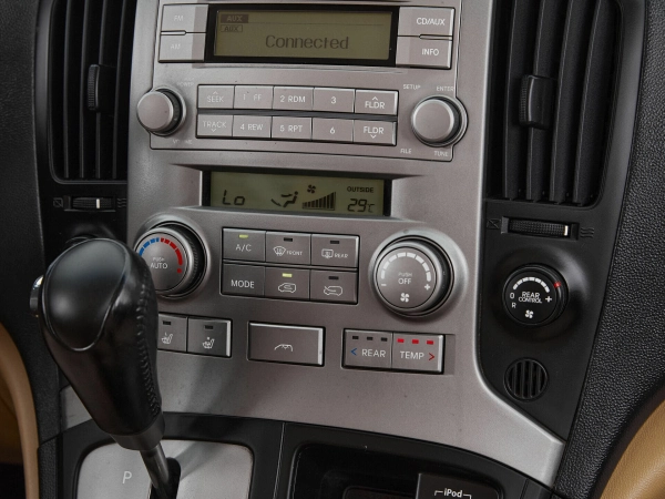 Hyundai Grand Starex, I фото №12