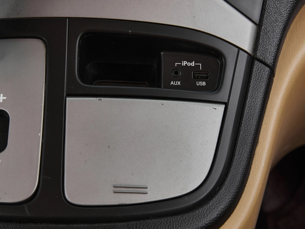 Hyundai Grand Starex, I фото №14