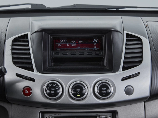 Mitsubishi L200, IV фото №12