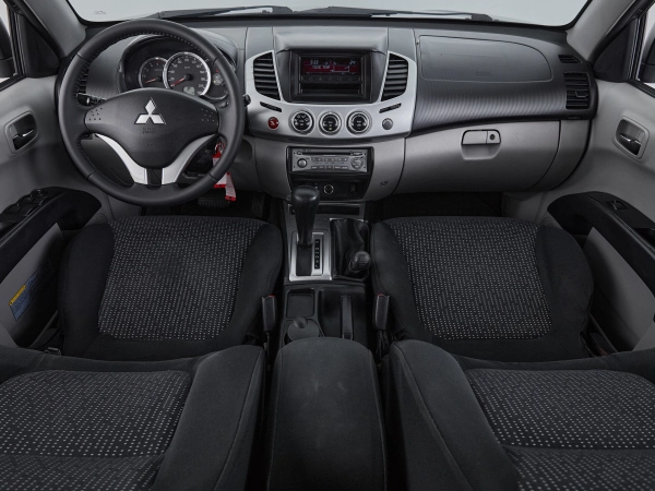 Mitsubishi L200, IV фото №8
