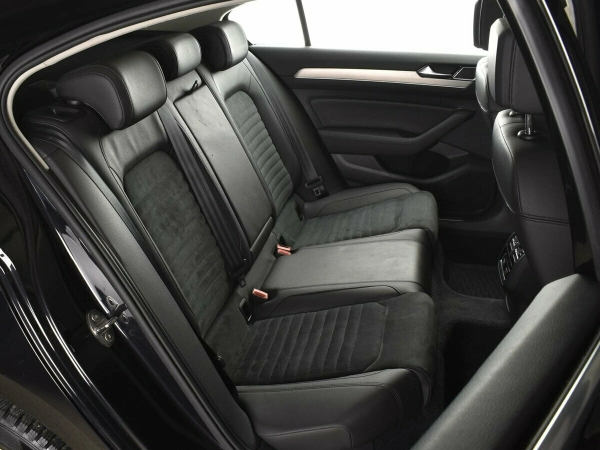 Volkswagen Passat, B8 фото №12