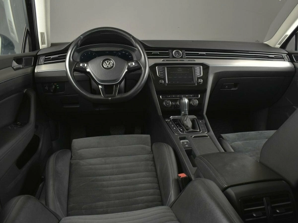 Volkswagen Passat, B8 фото №6
