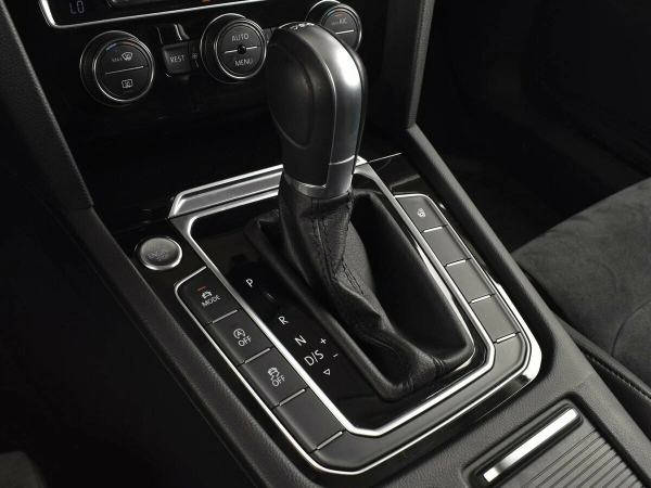 Volkswagen Passat, B8 фото №8