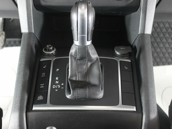 Volkswagen Amarok, I Рестайлинг фото №9
