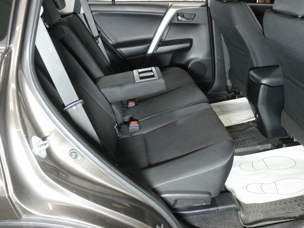 Toyota RAV4, IV (XA40) Рестайлинг фото №14