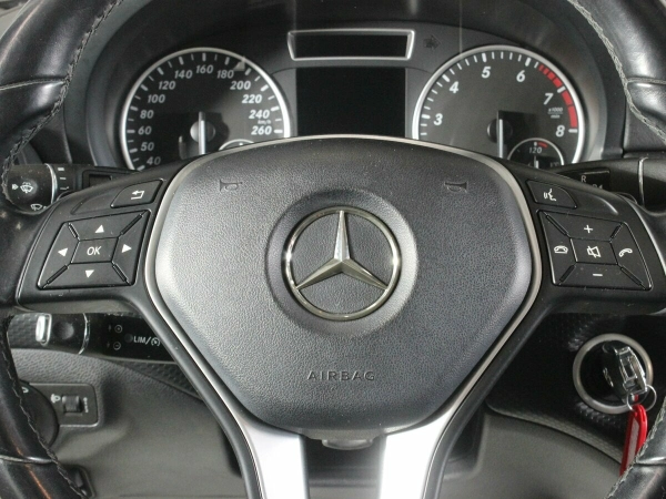 Mercedes-Benz A-Класс, III (W176) фото №7