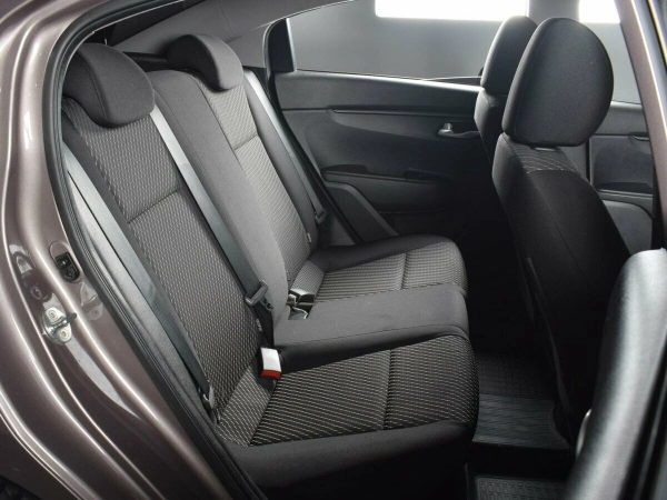 Kia Rio, IV фото №9
