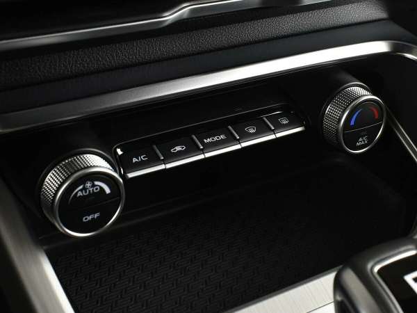 Geely Coolray, I фото №9