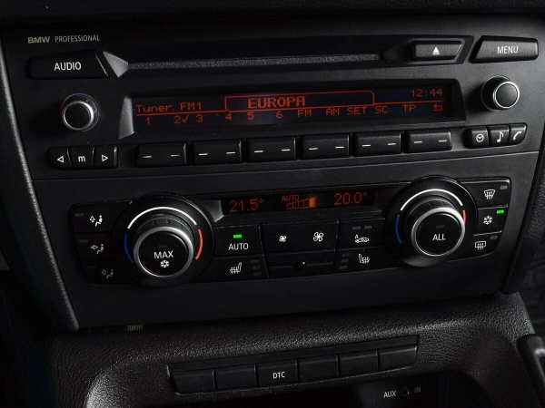 BMW X1, I (E84) фото №8