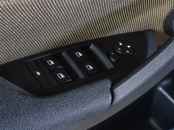 BMW X1, I (E84) фото №9