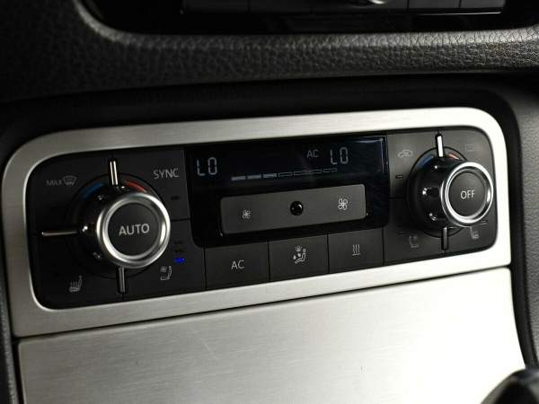 Volkswagen Touareg, II фото №10