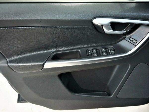 Volvo XC60, I фото №8