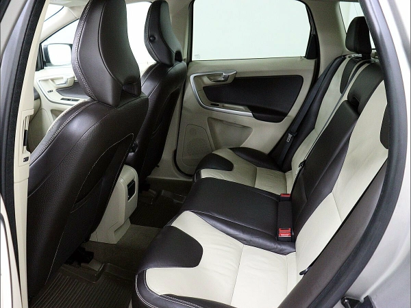 Volvo XC60, I фото №17