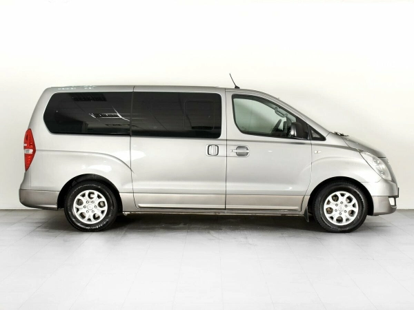 Hyundai H-1, II фото №4
