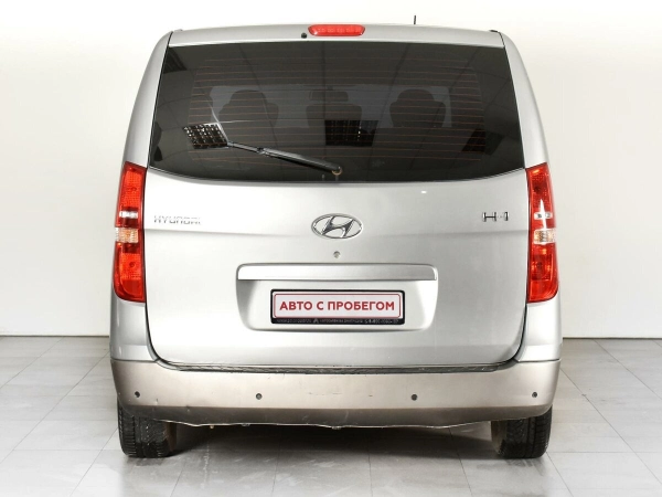 Hyundai H-1, II фото №5