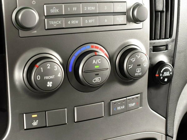 Hyundai H-1, II фото №9