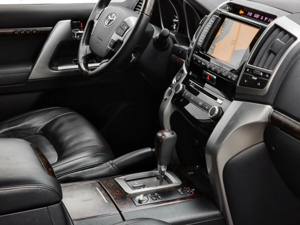 Toyota Land Cruiser, 200 Series Рестайлинг 1 фото №16