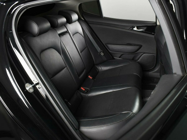 Kia Stinger, I фото №12