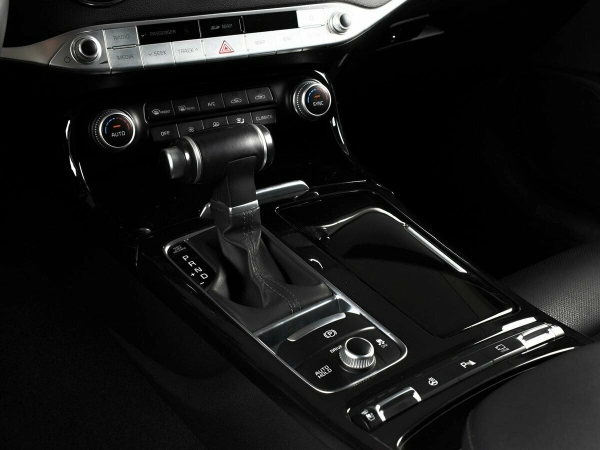 Kia Stinger, I фото №8
