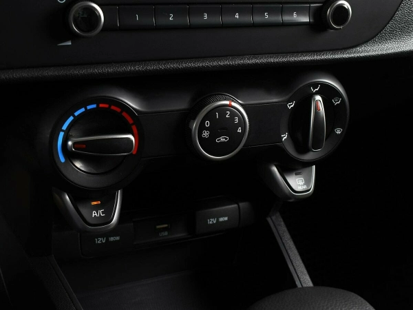 Kia Rio, IV Рестайлинг фото №8