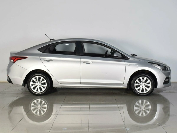 Hyundai Solaris, II фото №4
