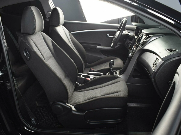 Hyundai i30, II фото №7
