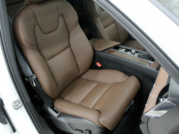 Volvo XC60, II фото №19