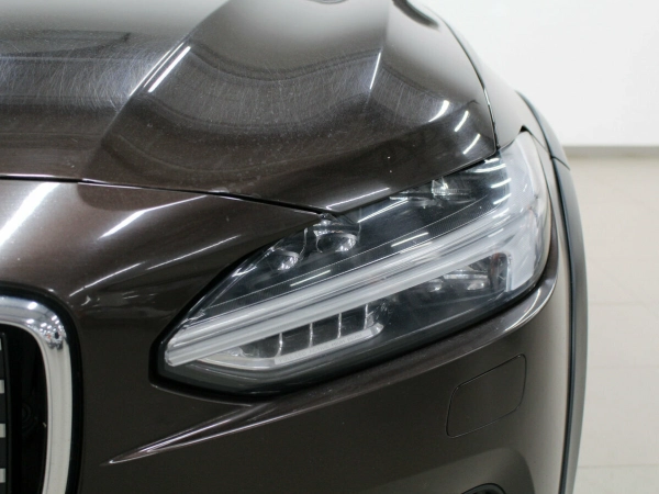 Volvo V90 Cross Country, I фото №12