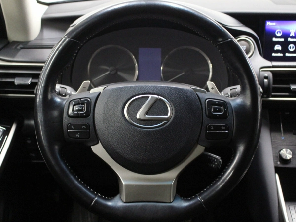 Lexus IS, III Рестайлинг фото №18