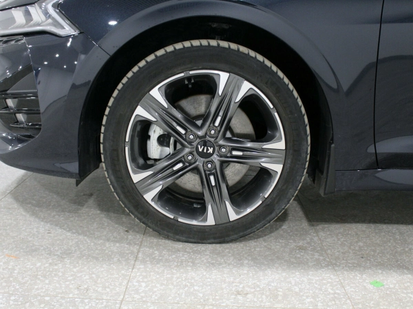 Kia K5, III фото №8