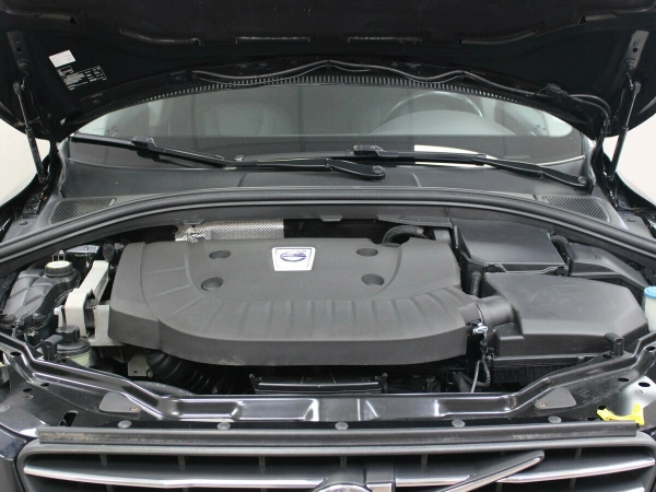 Volvo XC60, I Рестайлинг фото №8