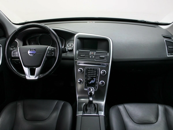 Volvo XC60, I Рестайлинг фото №9
