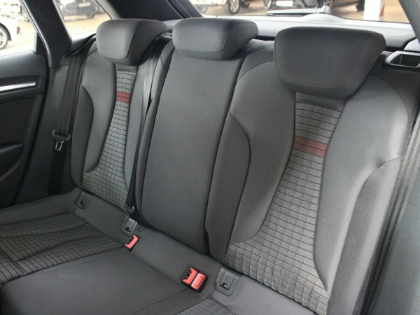 Audi A3, III (8V) Рестайлинг фото №14