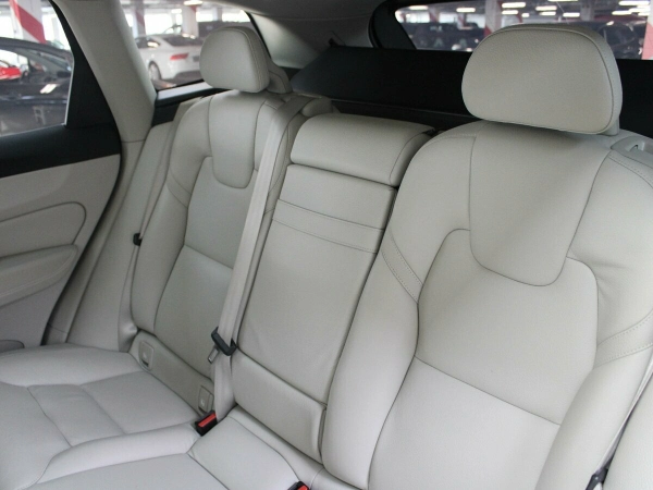 Volvo XC60, II фото №13