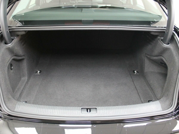Audi A4, V (B9) фото №7